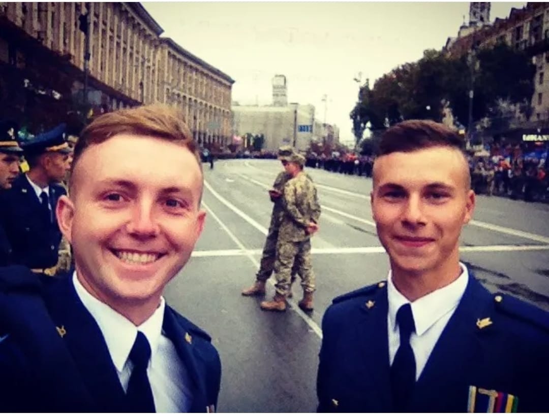 Иван Ваховский (слева)